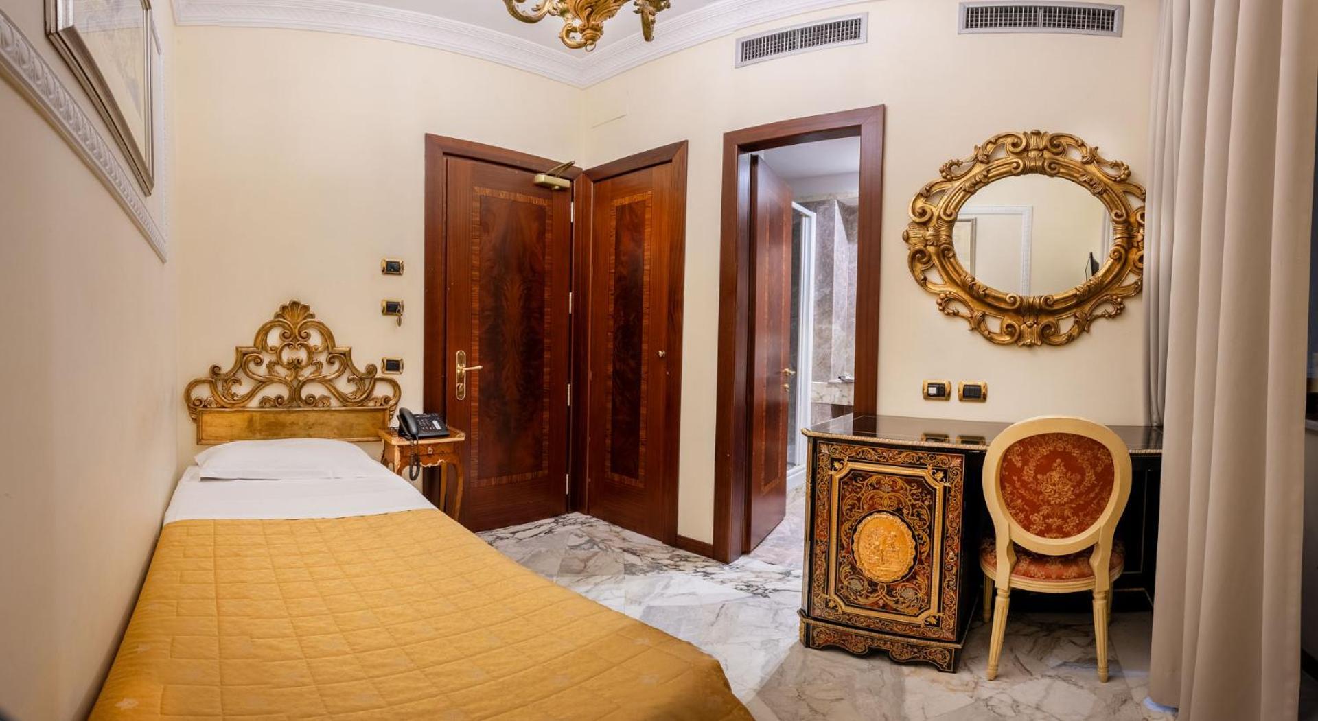 Hotel Des Epoques Рим Экстерьер фото