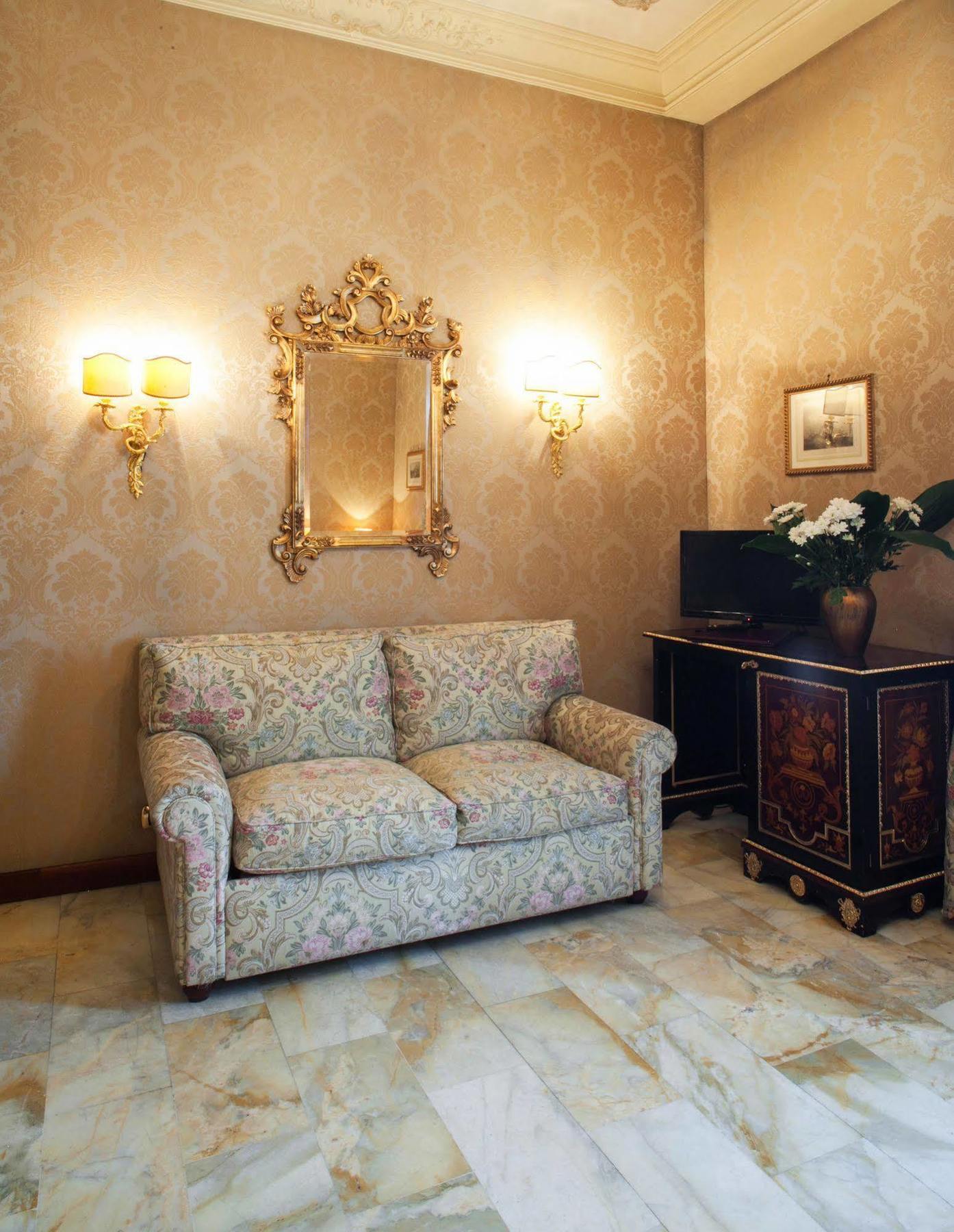 Hotel Des Epoques Рим Экстерьер фото